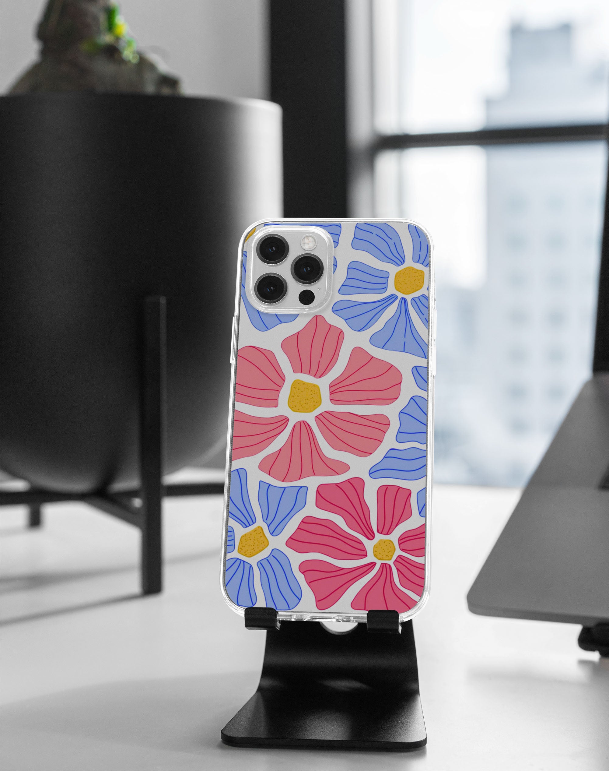 Artistic Blooms design Case 10