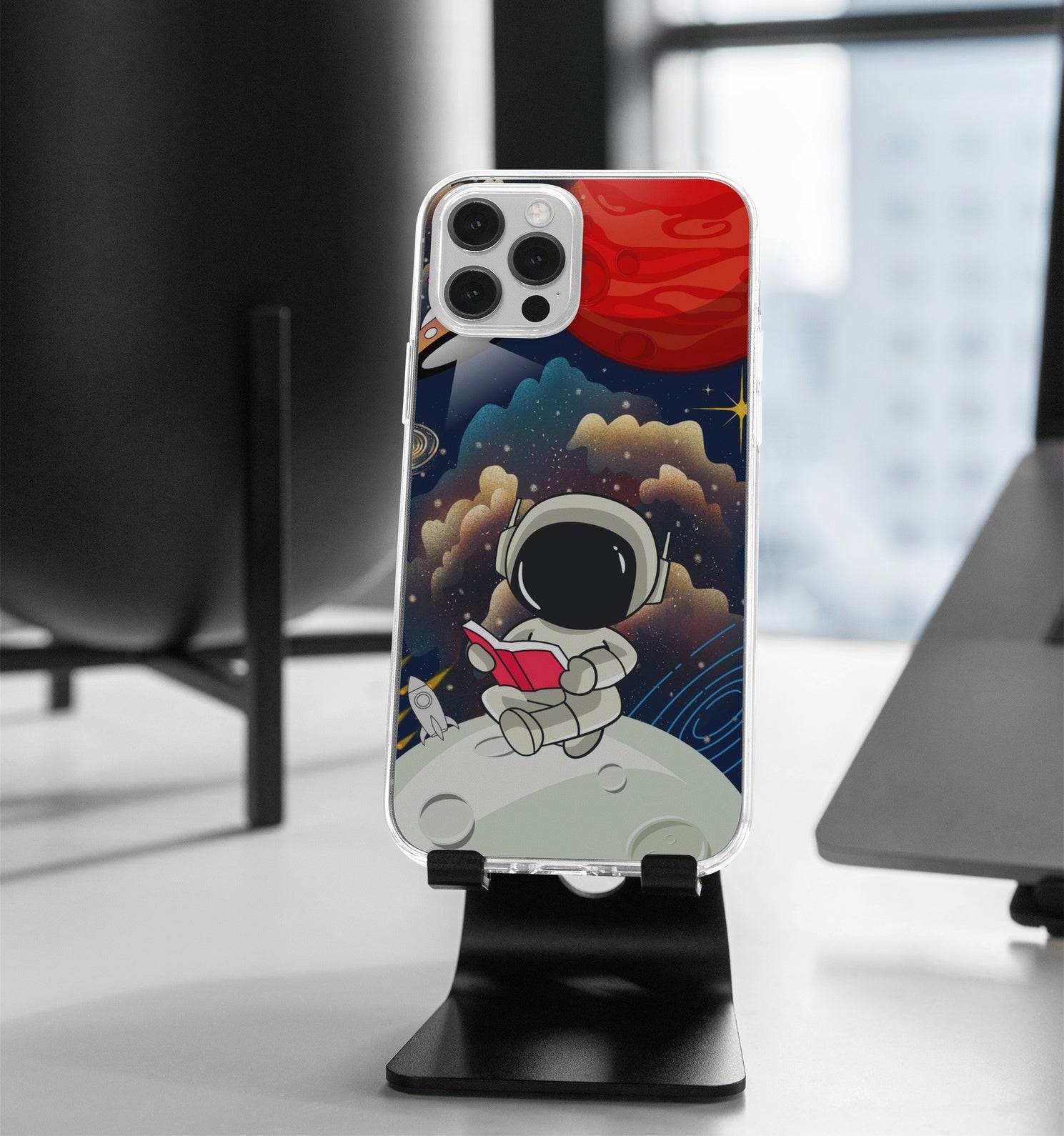 Aesthetic Astronaut case 5