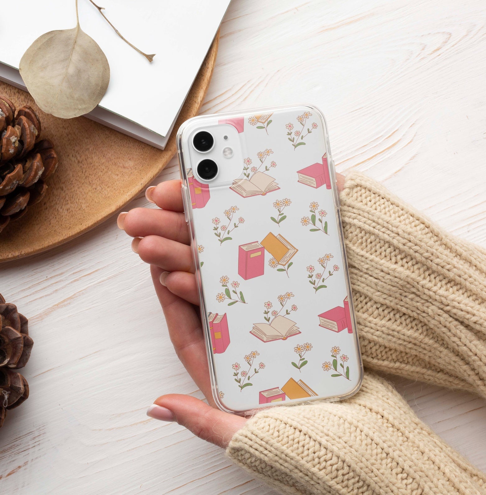 Aesthetic Bookish Case 6